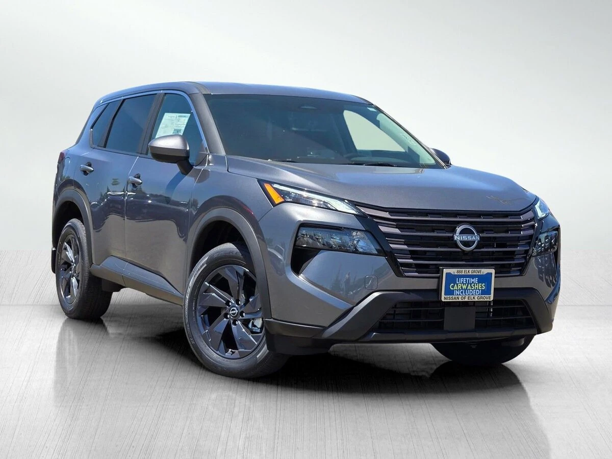 2026 Nissan Rogue SV FWD's photo