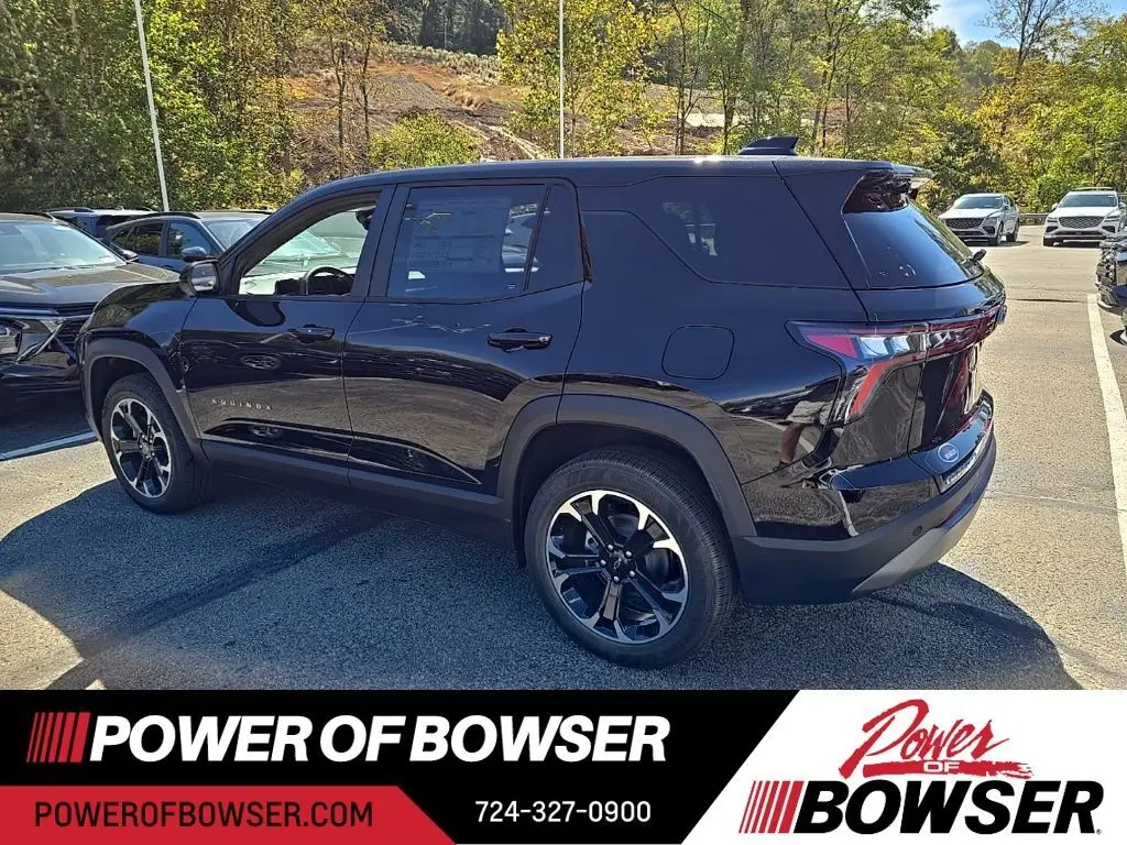 2026 Chevrolet Equinox LT photo 3