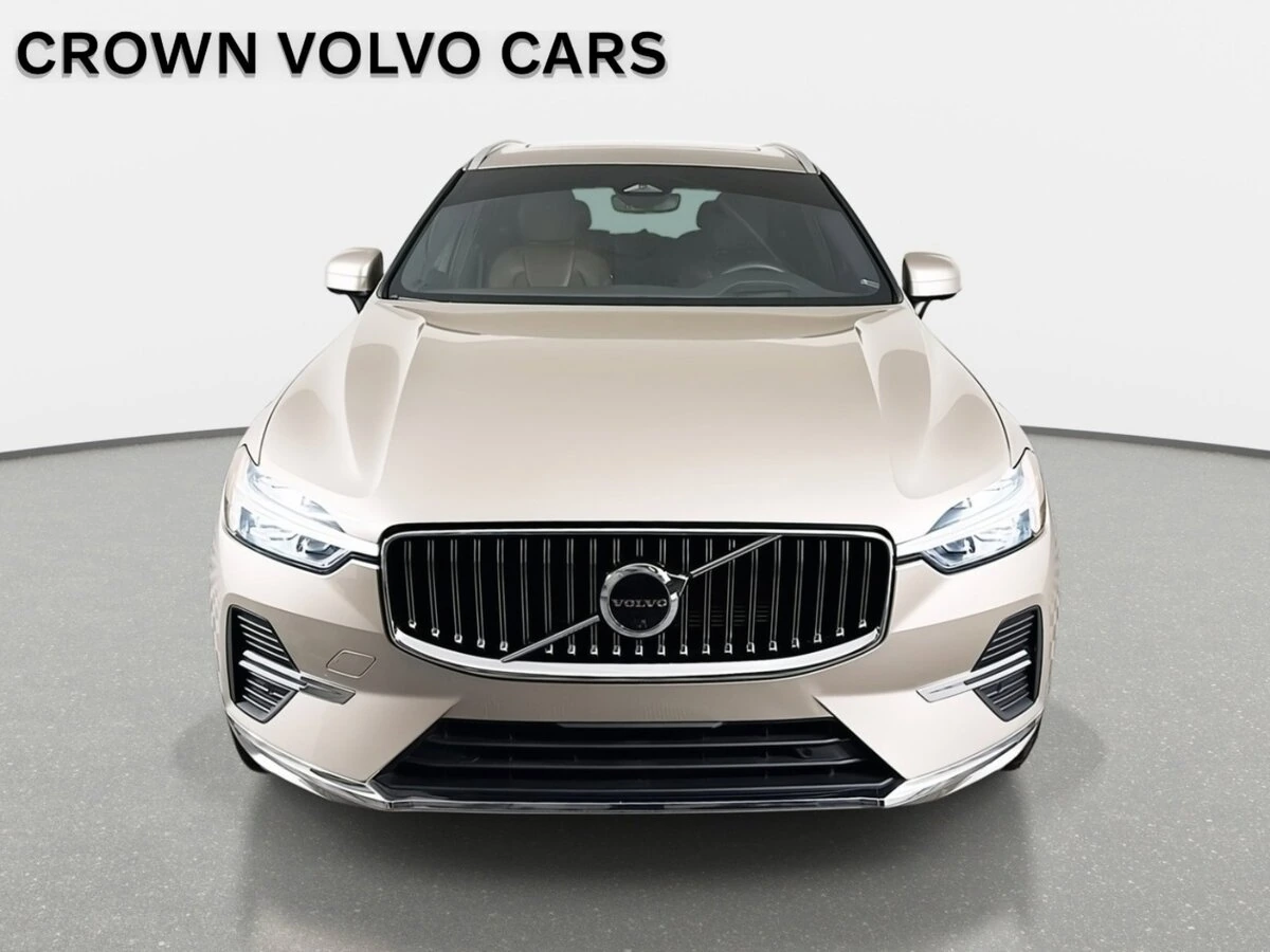2023 Volvo - image 2