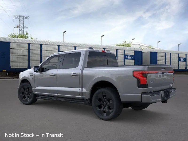 2025 Ford F-150 Lightning Platinum photo 4