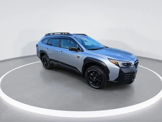 2022 Subaru Outback Wilderness photo 2