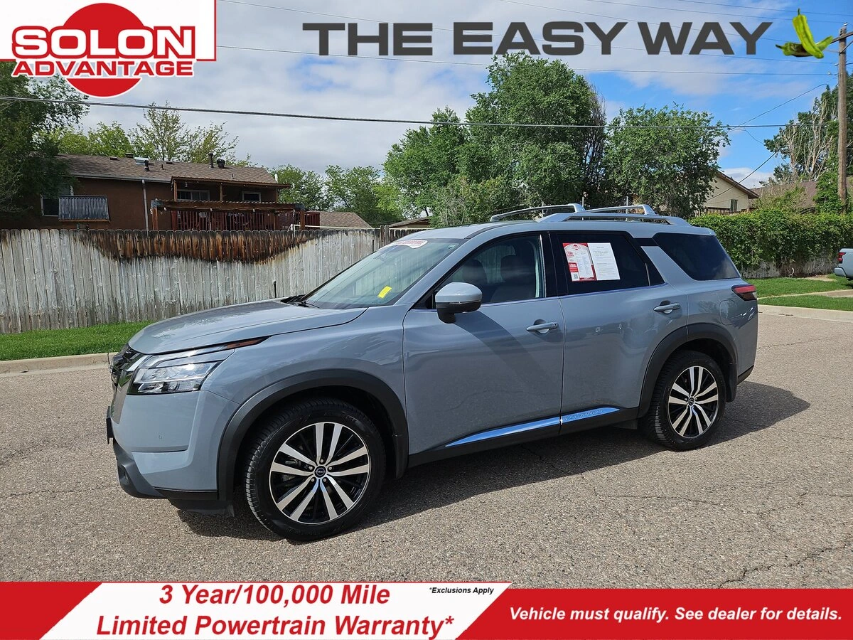 2023 Nissan Pathfinder Platinum 4WD's photo