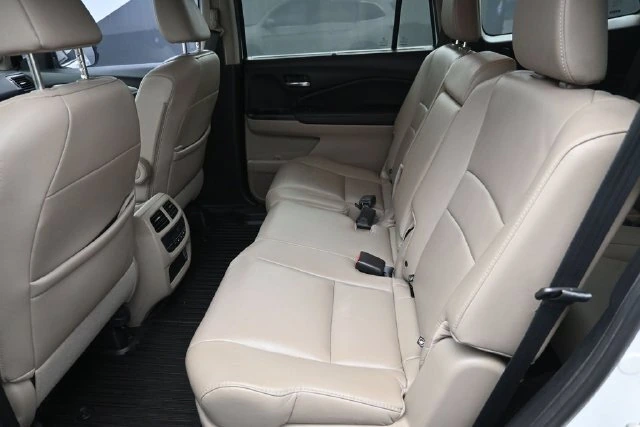 2020 Honda Pilot EX-L - Photo 19