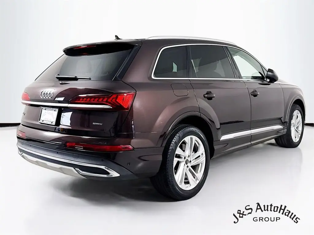 2022 Audi Q7 55 Premium Plus photo 7