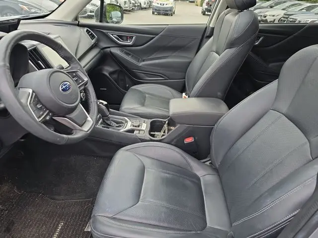 2019 Subaru Forester Touring photo 9