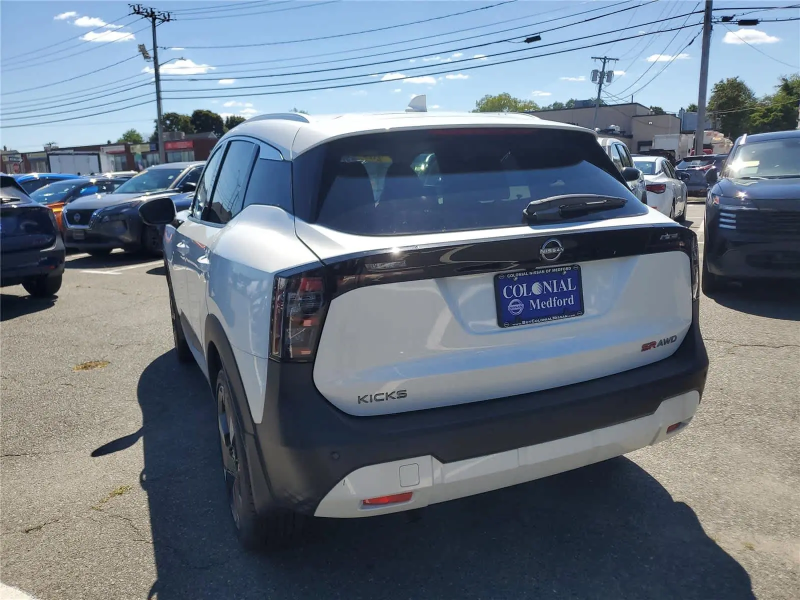 2025 Nissan Kicks SR photo 6