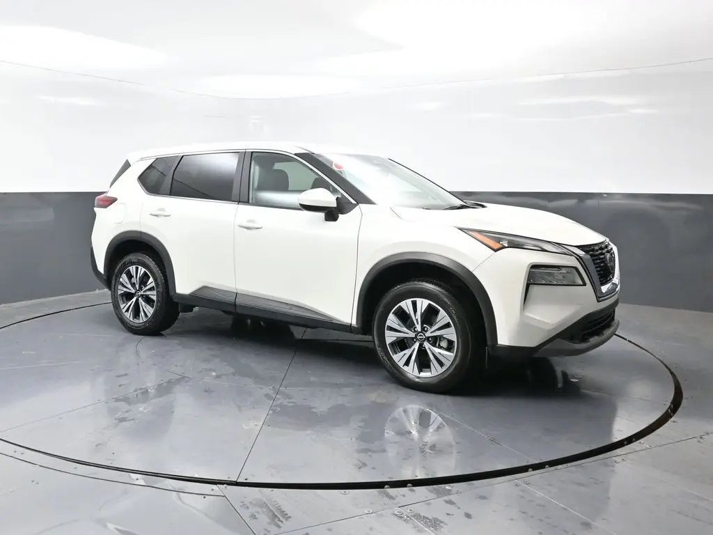 2023 Nissan Rogue SV photo 3