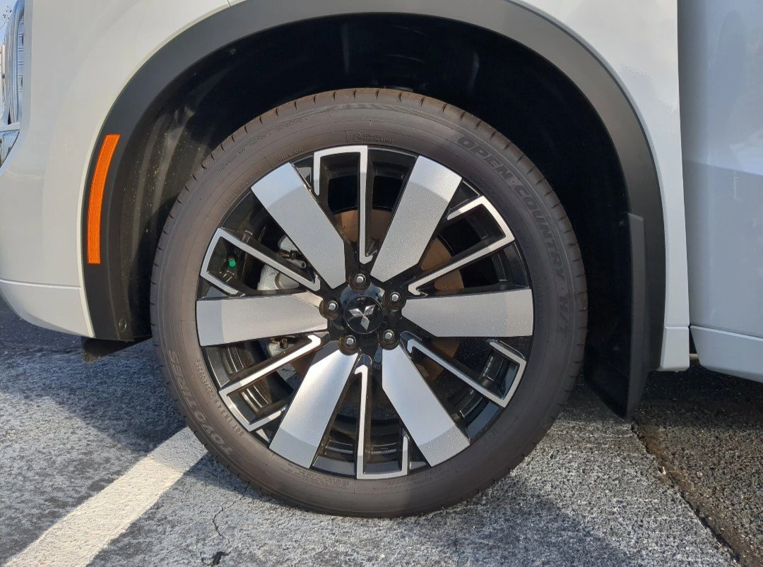 2026 Mitsubishi Outlander SEL - Photo 38