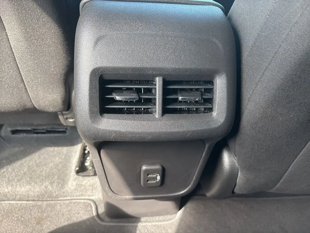2024 Chevrolet Equinox LT photo 25