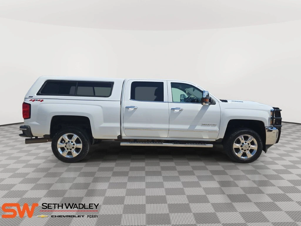 2018 Chevrolet Silverado 2500HD LTZ - Photo 8