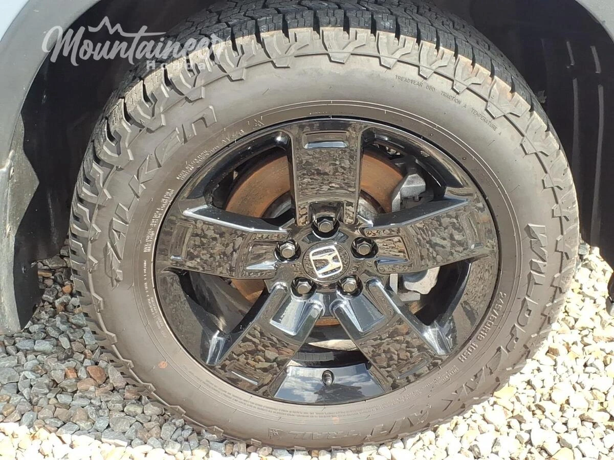 2024 Honda Ridgeline Black Edition - Photo 12