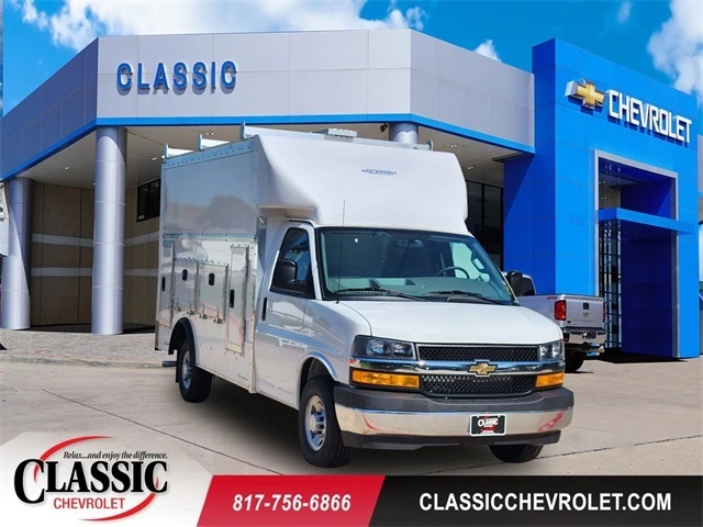 2025 Chevrolet Express 3500 159" WB's photo