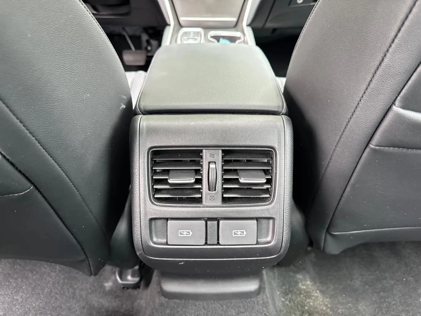 2022 Honda Accord Hybrid Touring photo 30