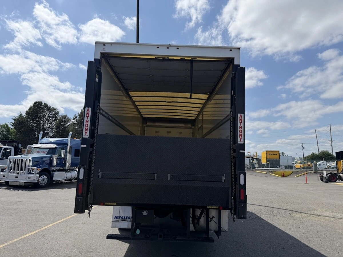 2022 International MV — photo 5