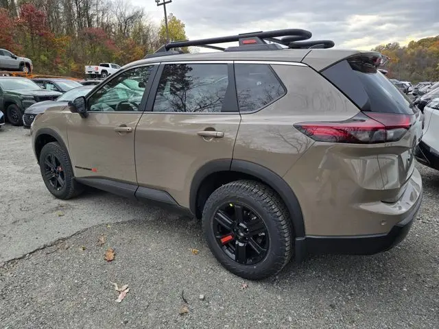 2026 Nissan Rogue SV photo 3