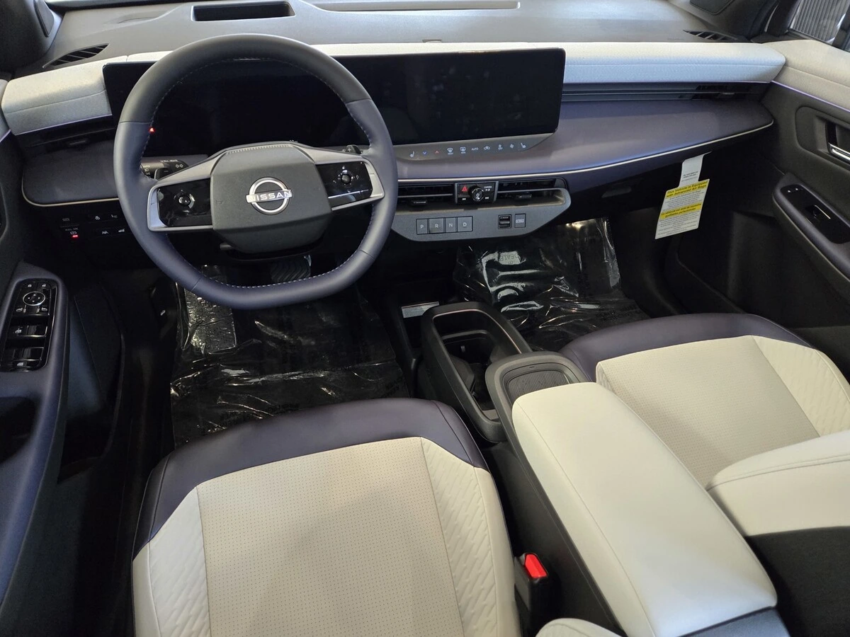 2026 Nissan LEAF Platinum+ - Photo 6