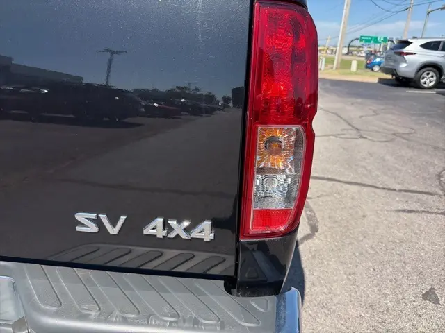 2019 Nissan Frontier SV photo 3