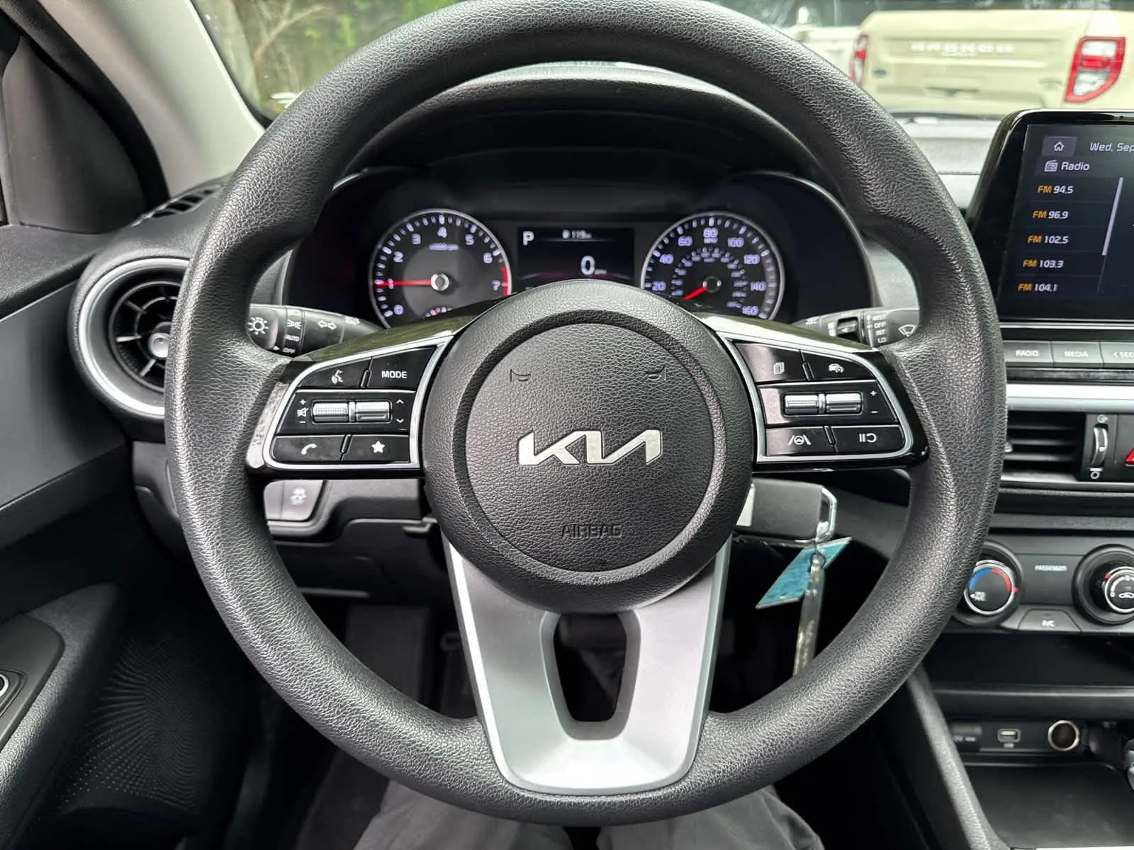 2023 Kia Forte LXS photo 16