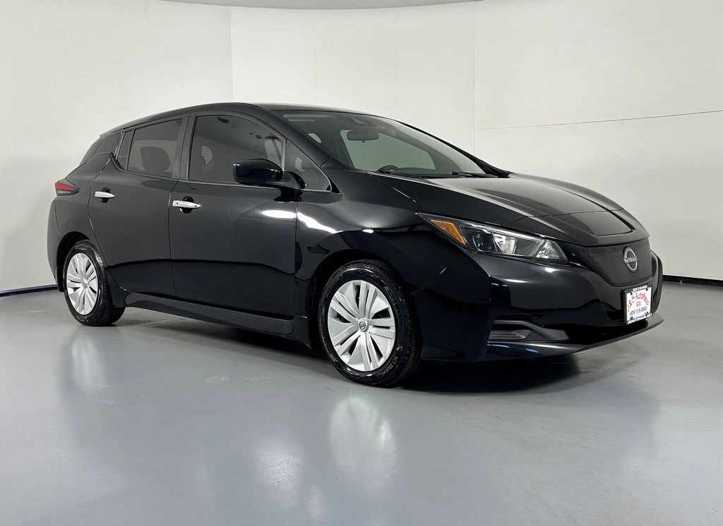 2023 Nissan Leaf S