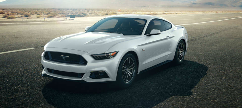 2017 Ford Mustang White Platinum exterior_o