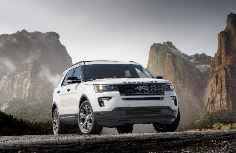 2018 Ford Explorer front side exterior