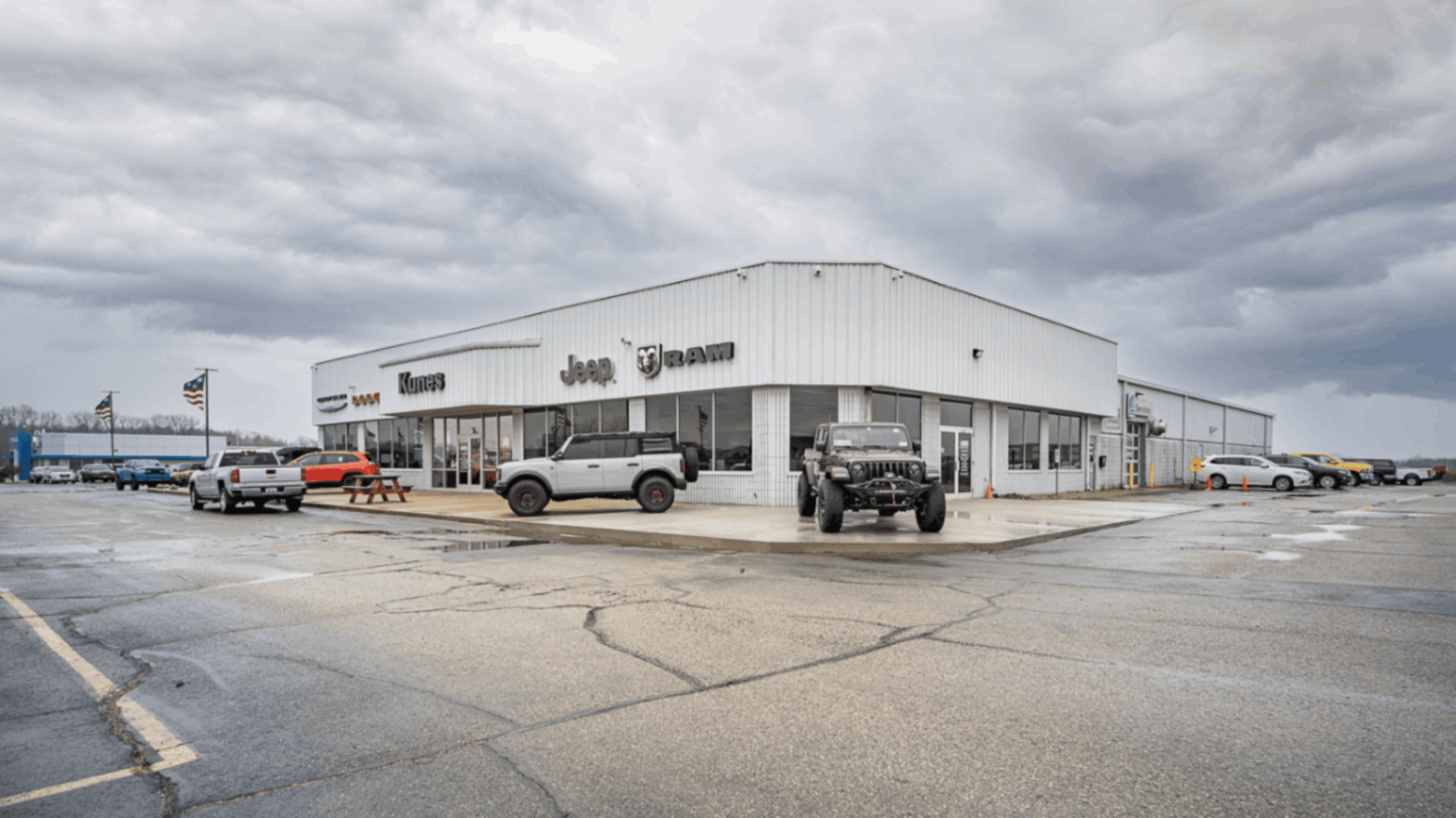 Kunes Chrysler Jeep Dodge RAM of Elkhorn