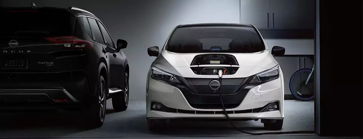 nissan leaf charging