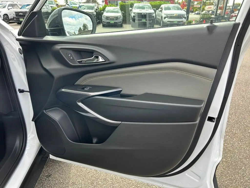 2026 Chevrolet Trax ACTIV photo 24