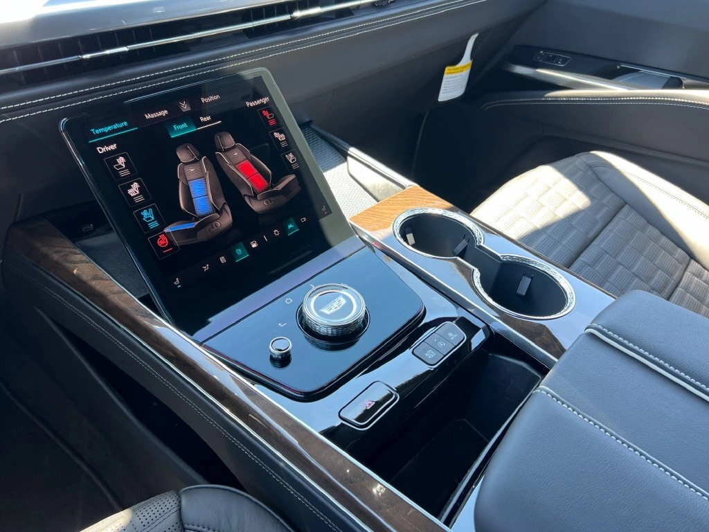 2026 Cadillac Escalade Platinum Luxury - Photo 64