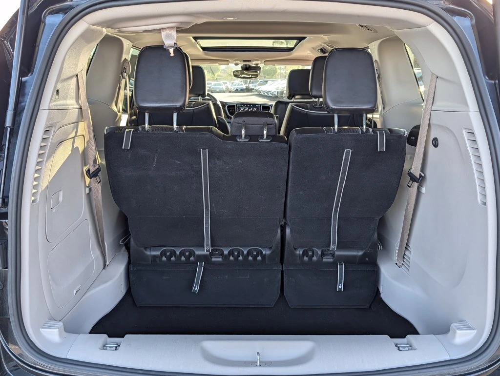 2023 Chrysler Pacifica Hybrid Limited - Photo 10