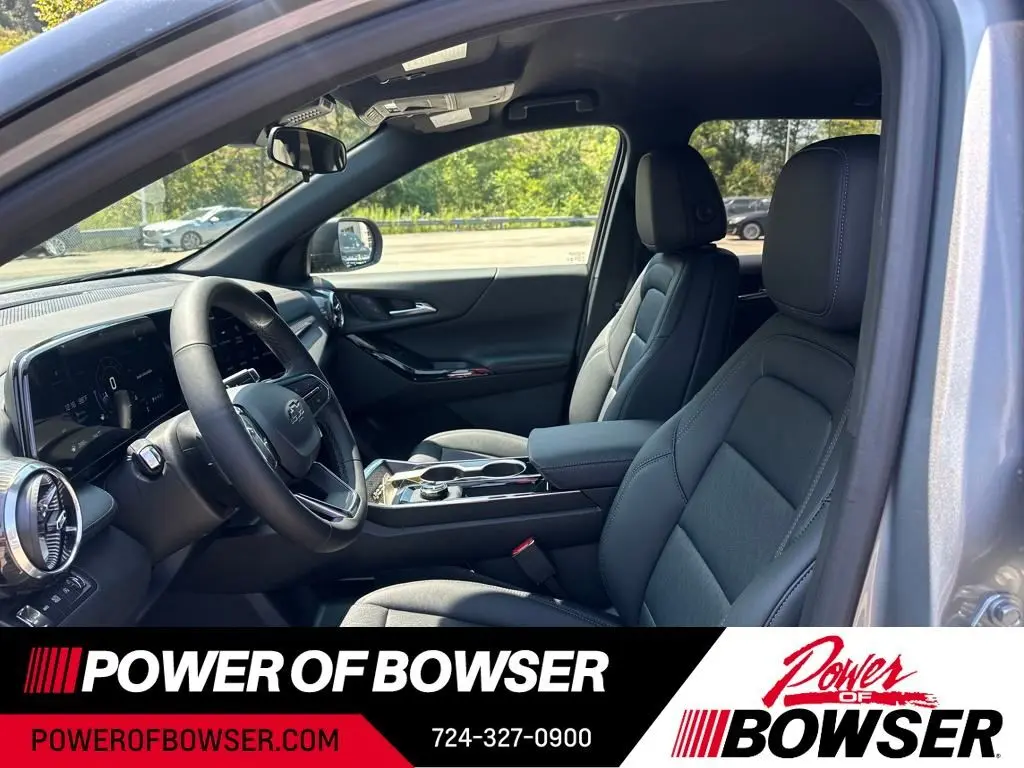 2026 Chevrolet Equinox LT photo 4