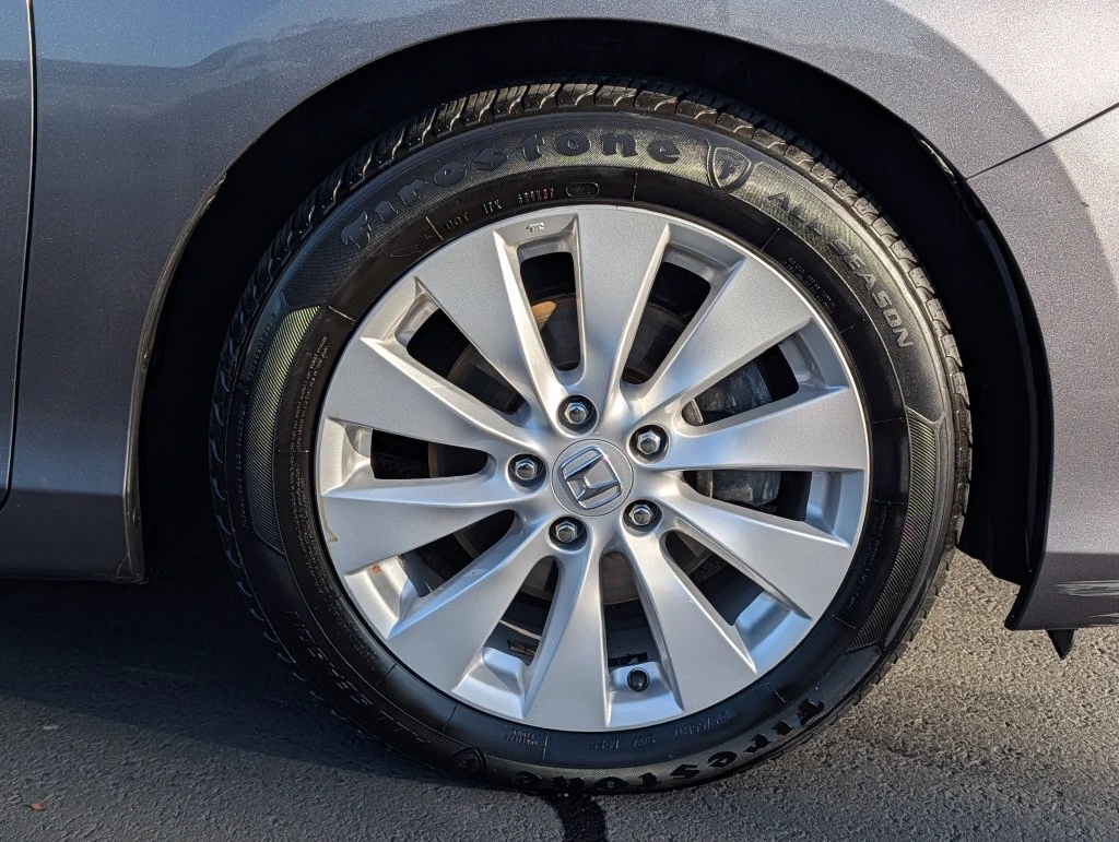 2013 Honda Accord EX-L - Photo 8