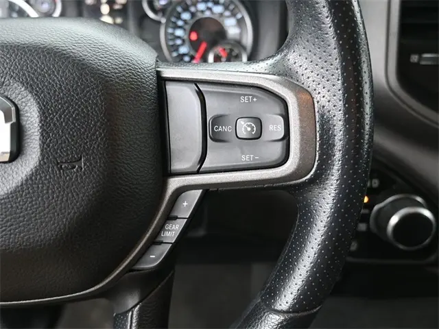 2021 Ram 1500 Tradesman photo 16