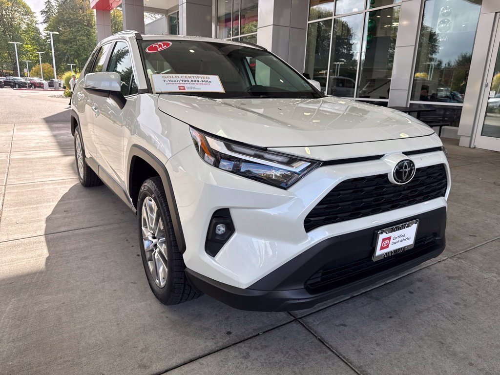 2022 Toyota RAV4 XLE Premium