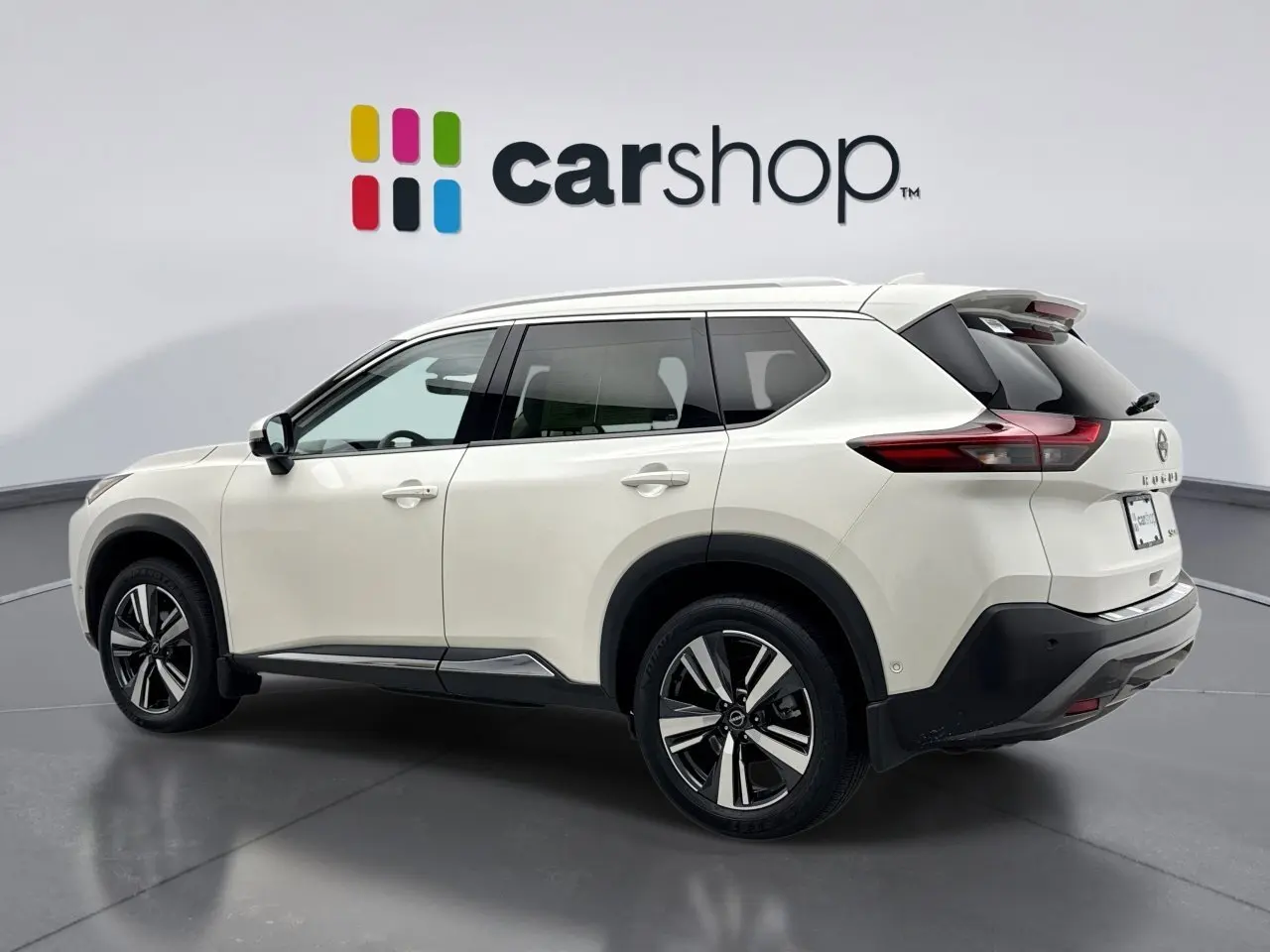 2023 Nissan Rogue SL photo 3