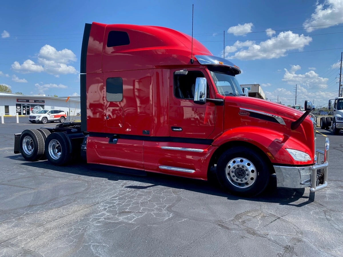 2023 Peterbilt 579 — photo 7