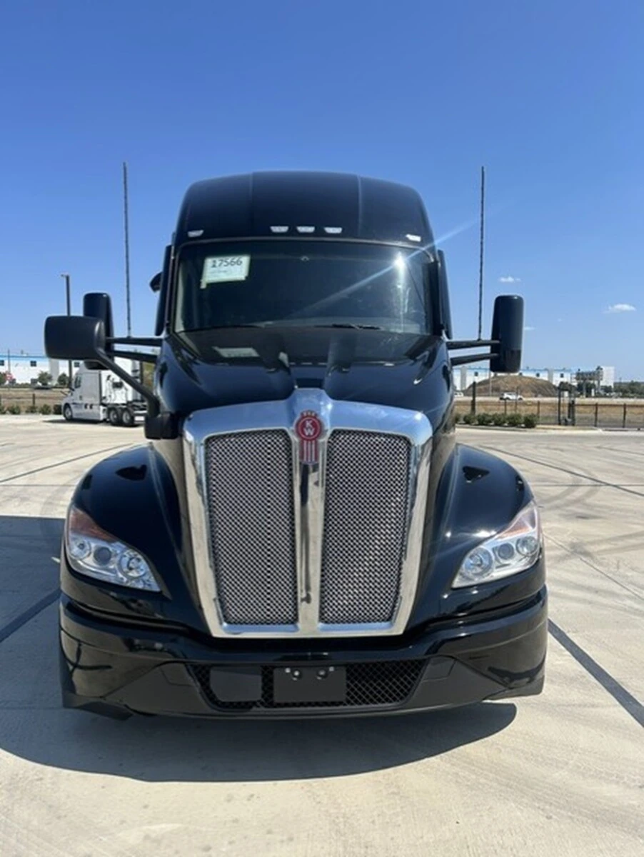 2023 Kenworth T680 — photo 5