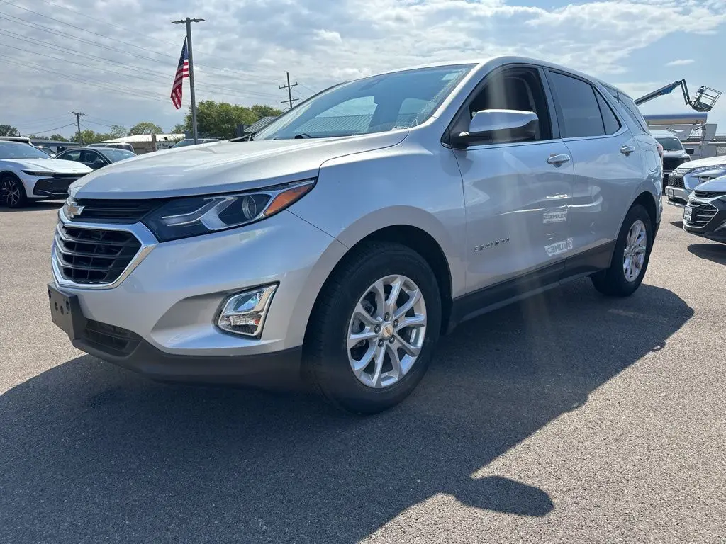 2020 Chevrolet Equinox LT photo 12