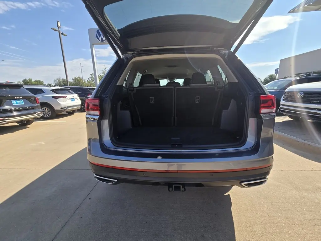 2024 Volkswagen Atlas SE Technology photo 16