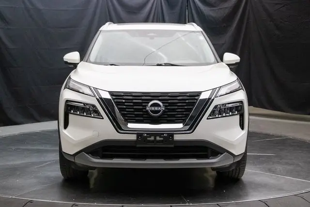 2023 Nissan Rogue SV photo 4