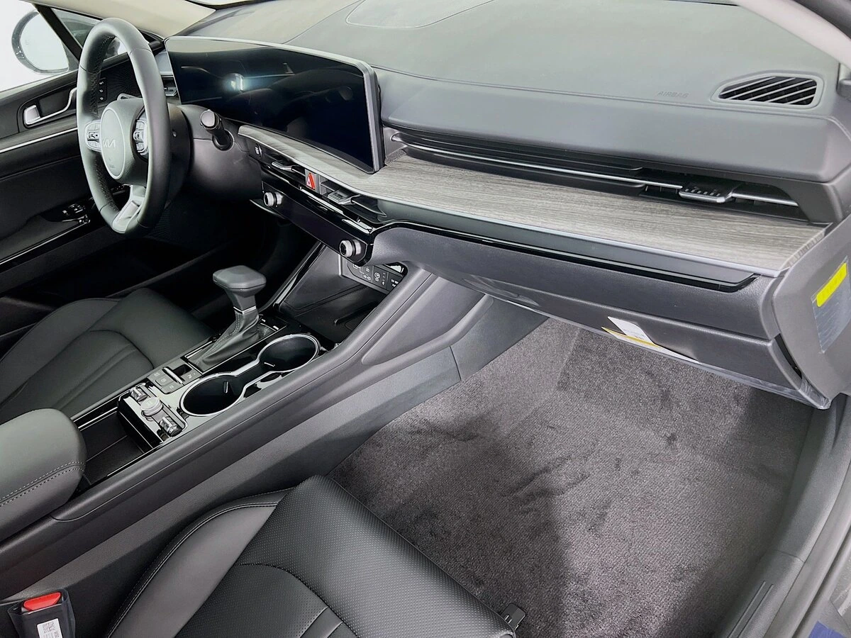 2026 Kia K5 EX - Photo 22
