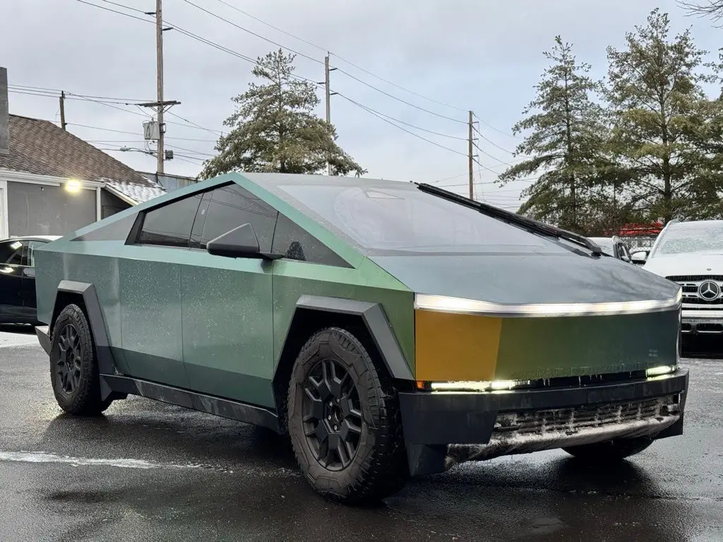 2024 Tesla Cybertruck
