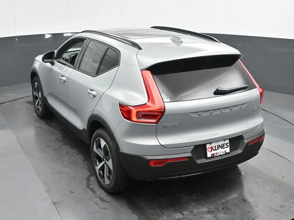 2026 Volvo XC40 Plus - Photo 37