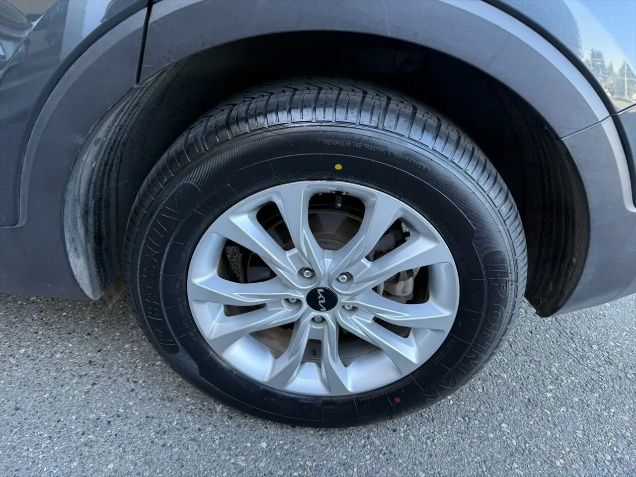 2022 Kia Telluride LX photo 33