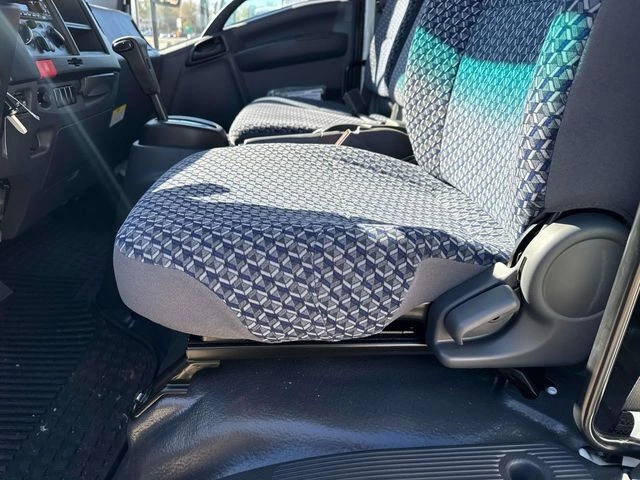 2025 Isuzu NPR - image 19