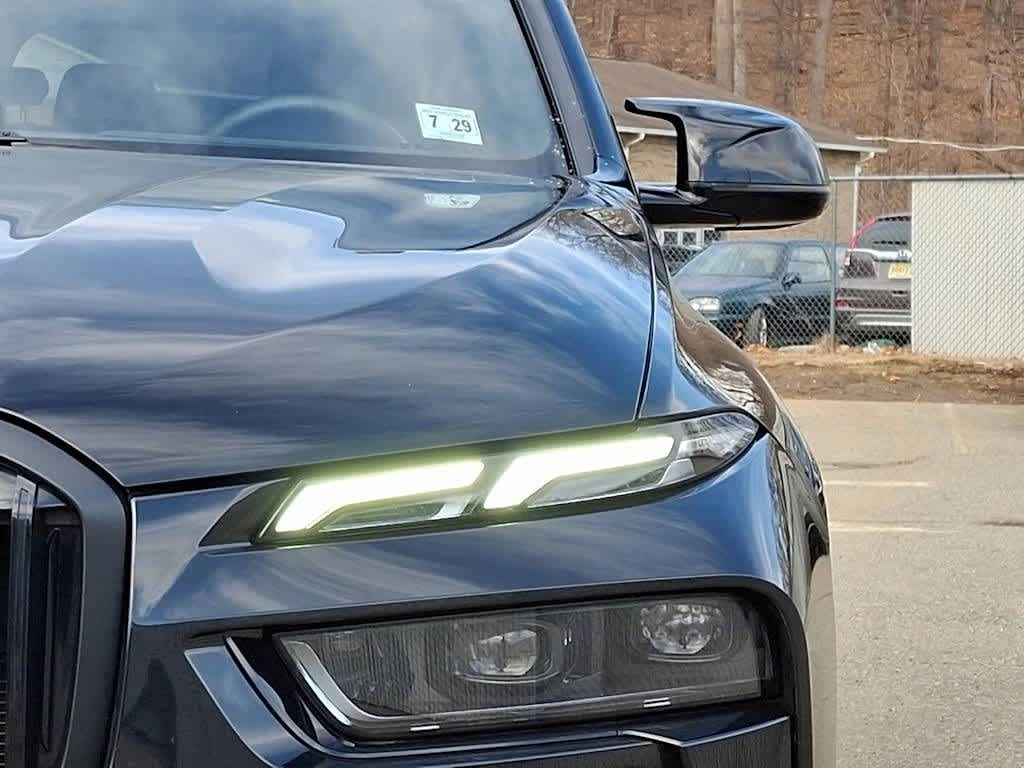 2025 BMW X7 M60i - Photo 17
