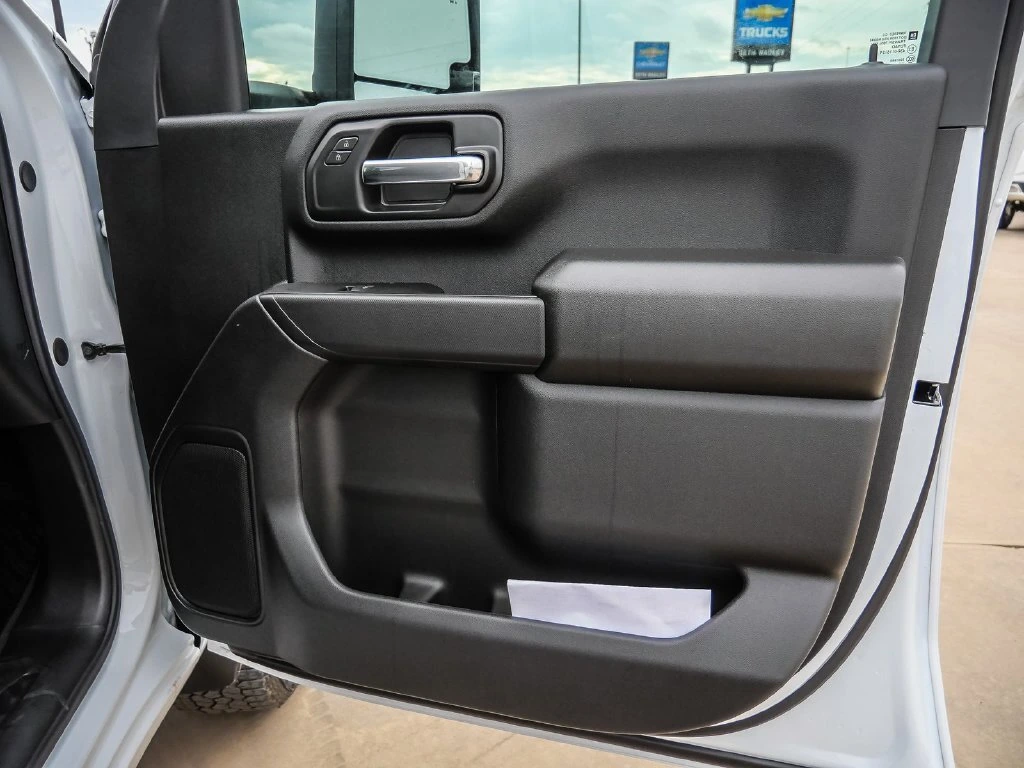 2026 Chevrolet Silverado 2500 HD Custom - Photo 17