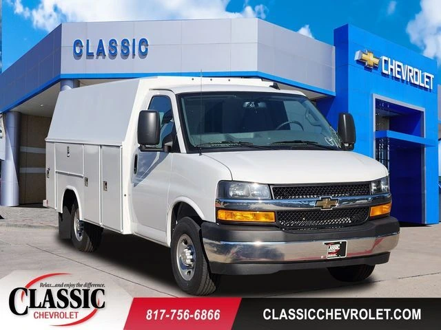 2025 Chevrolet Express Cutaway