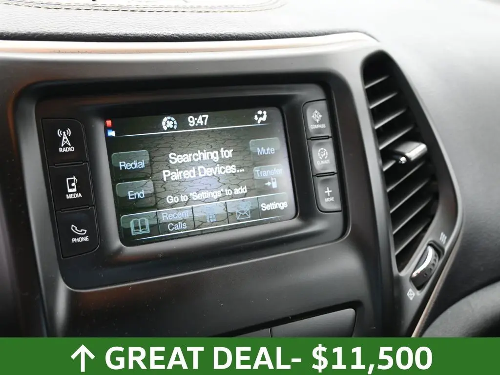 2017 Jeep Cherokee Altitude photo 17