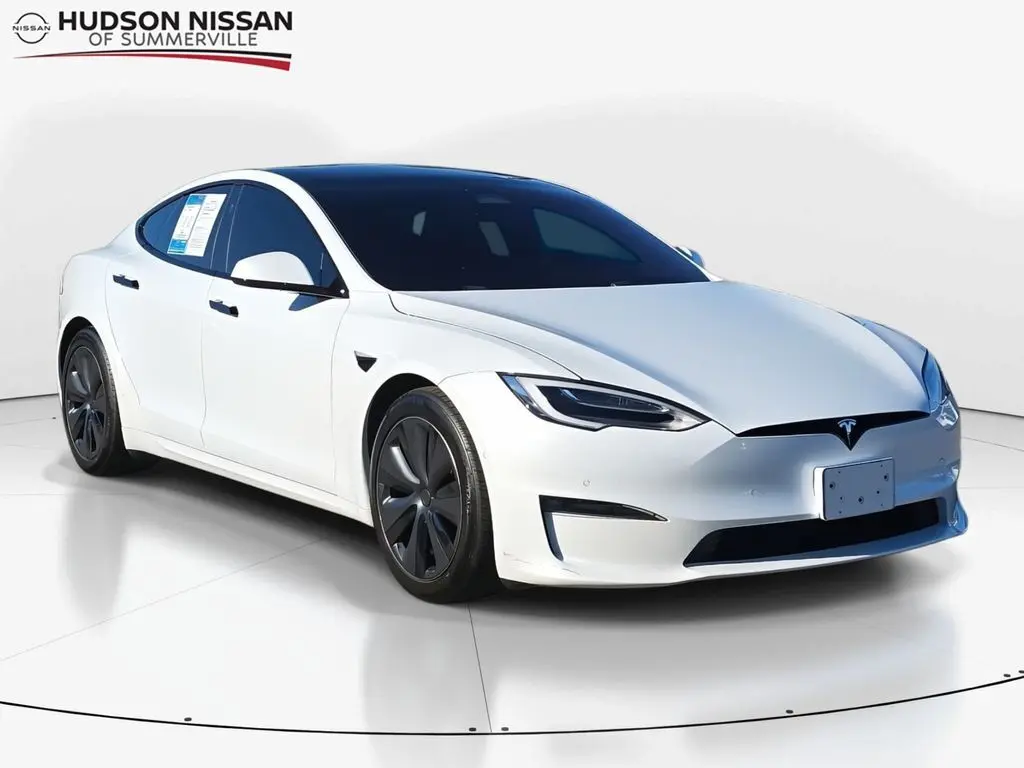 2021 Tesla Model S Plaid's photo
